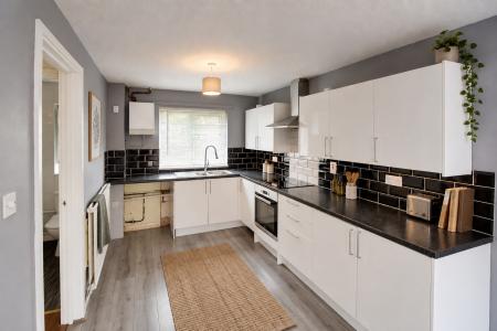 3 bedroom Terraced House to let in Appleyard, Stanground, Peterborough, PE2