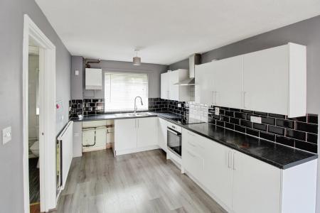 3 bedroom Terraced House to let in Appleyard, Stanground, Peterborough, PE2