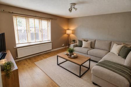 3 bedroom Terraced House to let in Appleyard, Stanground, Peterborough, PE2