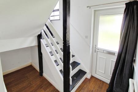 3 bedroom Terraced House to let in Appleyard, Stanground, Peterborough, PE2