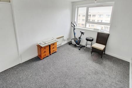 3 bedroom Flat to let in St Marys Court, Eastgate, Peterborough, PE1