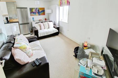 1 bedroom Flat to let in Bayleaf Avenue, Hampton, Peterborough, PE7