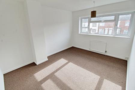 3 bedroom Semi-detached house to let in St Pauls Road, New England, Peterborough, PE1
