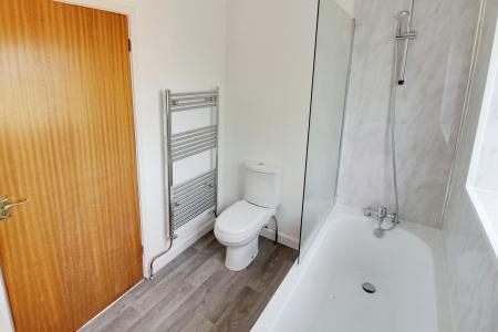 3 bedroom Semi-detached house to let in St Pauls Road, New England, Peterborough, PE1