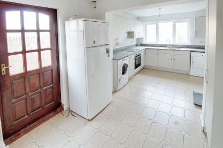3 bedroom Semi-detached house to let in St Pauls Road, New England, Peterborough, PE1