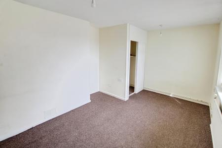 2 bedroom Flat to let in Swain Court, Woodston, Peterborough, PE2