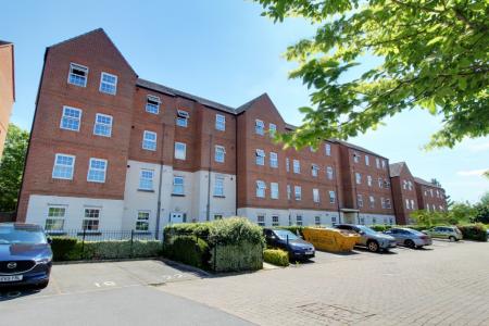 3 bedroom Flat to let in Barley Mews, Woodston, Peterborough, PE2