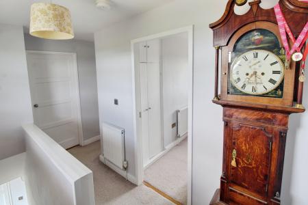 3 bedroom Semi-detached house to let in Walton Road, Peterborough, PE6