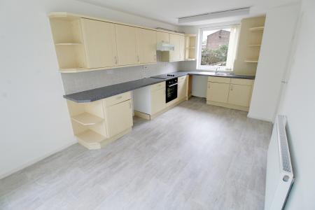 3 bedroom Semi-detached house to let in Middleton, Bretton, Peterborough, PE3