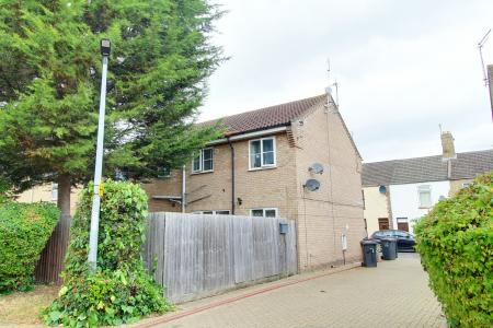 1 bedroom Flat to let in St Martins Street, Central, Peterborough, PE1