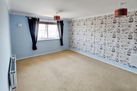 2 bedroom Flat to let in Overland Mews, Stanground, Peterborough, PE2