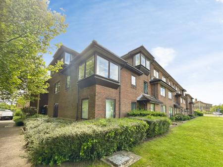 1 bedroom Flat to let in Bushfield, Orton Goldhay, Peterborough, PE2