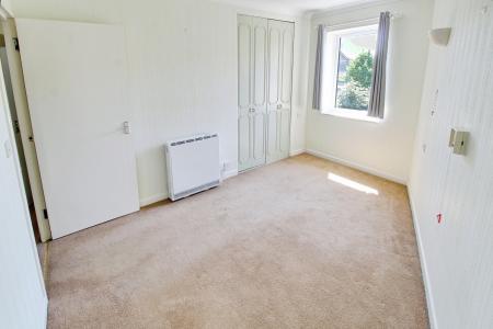 1 bedroom Flat to let in Bushfield, Orton Goldhay, Peterborough, PE2