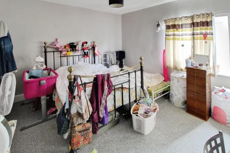 2 bedroom Terraced House for sale in Bishops Road, Eastfield, Peterborough, PE1