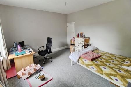 2 bedroom Terraced House for sale in Bishops Road, Eastfield, Peterborough, PE1