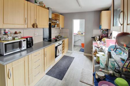2 bedroom Terraced House for sale in Bishops Road, Eastfield, Peterborough, PE1