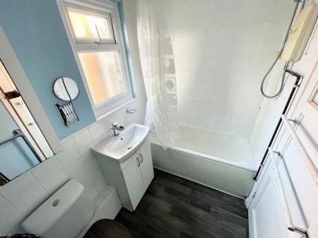 3 bedroom Semi-detached house to let in Gilpin Street, New England, Peterborough, PE1