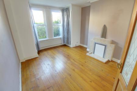 3 bedroom Semi-detached house to let in Gilpin Street, New England, Peterborough, PE1