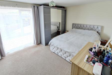 3 bedroom Maisonette for sale in Benland, Bretton, Peterborough, PE3