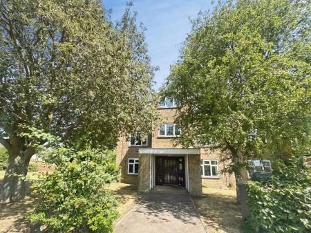 1 bedroom Flat to let in Appleyard, Stanground, Peterborough, PE2