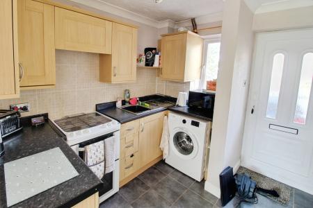 1 bedroom Terraced House to let in Primroses, Deeping St James, PE6