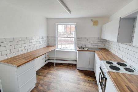 1 bedroom Flat to let in South Street, Crowland, PE6