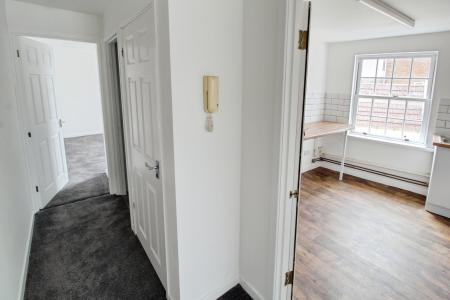 1 bedroom Flat to let in South Street, Crowland, PE6