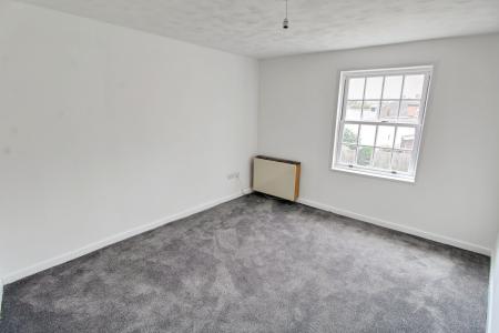 1 bedroom Flat to let in South Street, Crowland, PE6