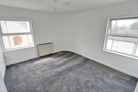 1 bedroom Flat to let in South Street, Crowland, PE6