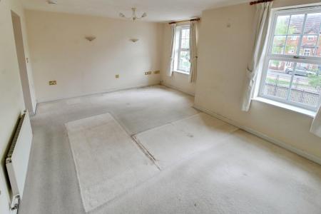 2 bedroom Flat for sale in East Water Crescent, Hampton Vale, Peterborough, PE7