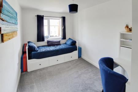 4 bedroom Terraced House for sale in Chapman Avenue, West Town, Peterborough, PE3
