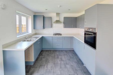 3 bedroom Semi-detached house to let in Mallard Street, Bourne, PE10