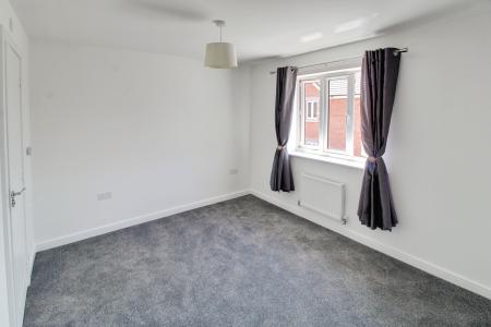 3 bedroom Semi-detached house to let in Mallard Street, Bourne, PE10
