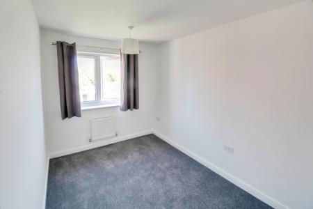 3 bedroom Semi-detached house to let in Mallard Street, Bourne, PE10