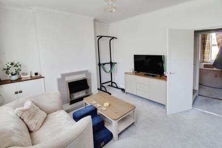 3 bedroom Terraced House to let in Harris Street, Millfield, Peterborough, PE1