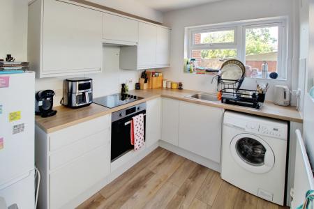 3 bedroom Terraced House to let in Harris Street, Millfield, Peterborough, PE1