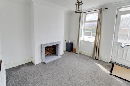2 bedroom Terraced House to let in Crossway Hand, Whittlesey, PE7