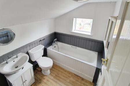 2 bedroom Terraced House to let in Crossway Hand, Whittlesey, PE7