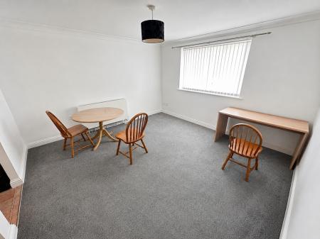 2 bedroom Flat to let in Fellowes Road, Fletton, Peterborough, PE2