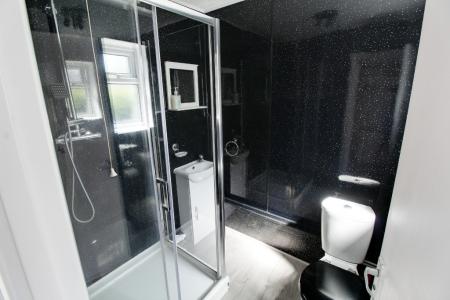 1 bedroom Terraced House to let in Delapre Court, Peterborough, PE6