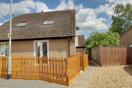 1 bedroom Terraced House to let in Delapre Court, Peterborough, PE6