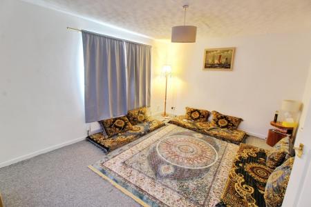 2 bedroom Flat for sale in Alexandra Road, Millfield, Peterborough, PE1