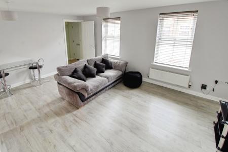 2 bedroom Maisonette to let in Verde Close, Eye, PE6