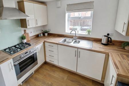 2 bedroom Maisonette to let in Verde Close, Eye, PE6