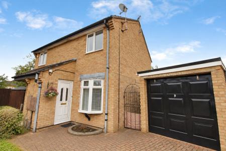 2 bedroom Semi-detached house for sale in Uldale Way, Gunthorpe, Peterborough, PE4