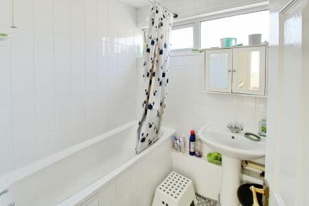 3 bedroom End of terrace house to let in Middleton, South Bretton, Peterborough, PE3