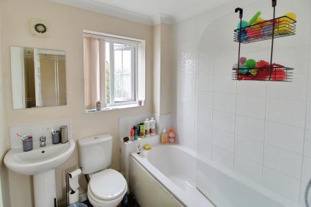 2 bedroom Semi-detached house to let in Sayers Crescent, Wisbech St Mary, PE13