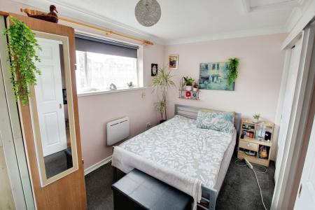 1 bedroom Detached house to let in Willoughby Court, Dogsthorpe, Peterborough, PE1