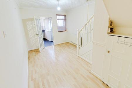 2 bedroom Terraced House to let in South Street, Stanground, Peterborough, PE2