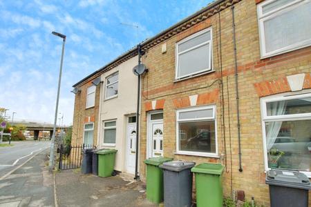2 bedroom Terraced House to let in South Street, Stanground, Peterborough, PE2